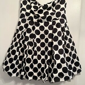 Black and White Mini Bubble Skirt with Ruffled Pleats